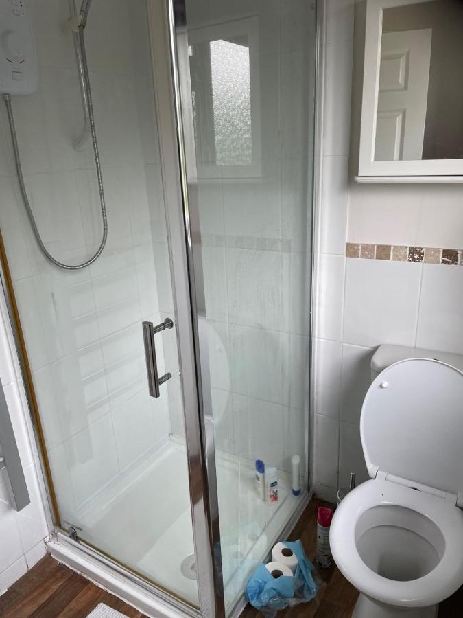 Вилла 5 Bed House, 32 Tutbury Avenue, Cannon Park, Coventry, Cv4 7Bj Экстерьер фото